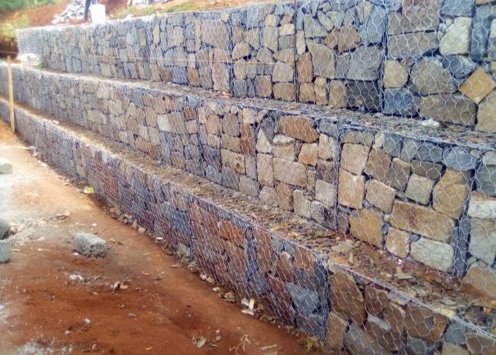 Roadside gabion erosion-control structure in Kenya